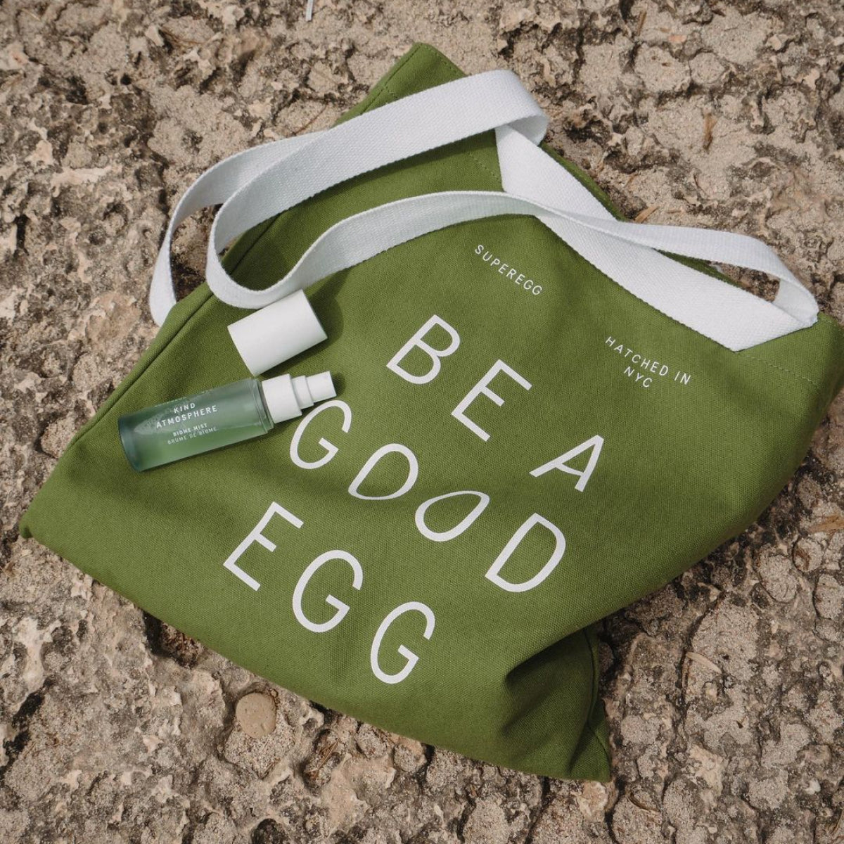 Be a Good Egg Tote